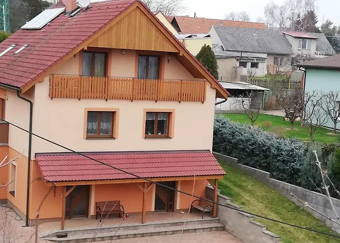 Na Vyhlidce 143 Kwatera prywatna Benátky nad Jizerou